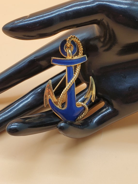 vintage Crown Trifari blue enamel anchor brooch - image 3