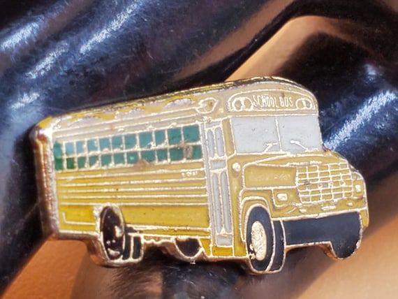 vintage small enamel School Bus lapel pin - Gem