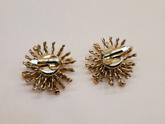 Vintage gold tone wire burst earrings with clear … - image 7