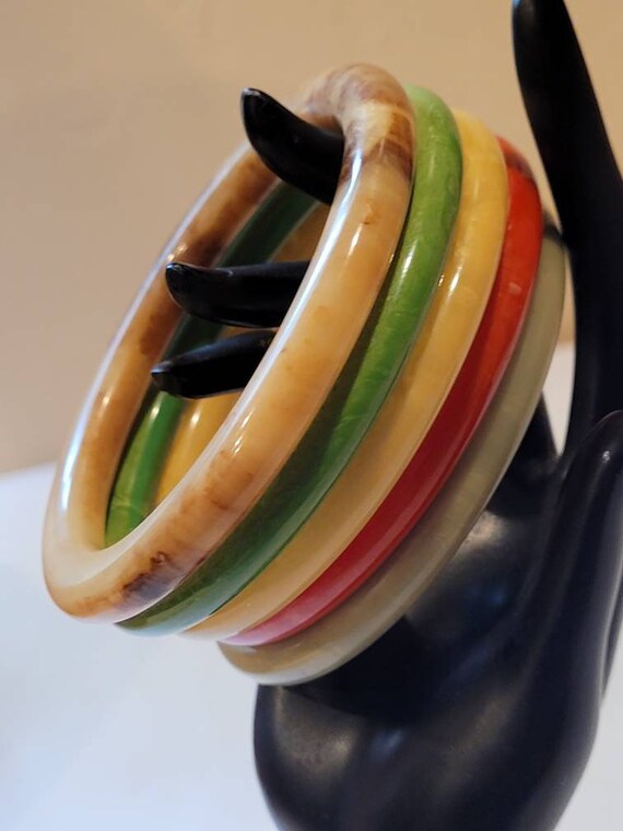 Vintage colorful bakelite bangles, set of 5 - image 10