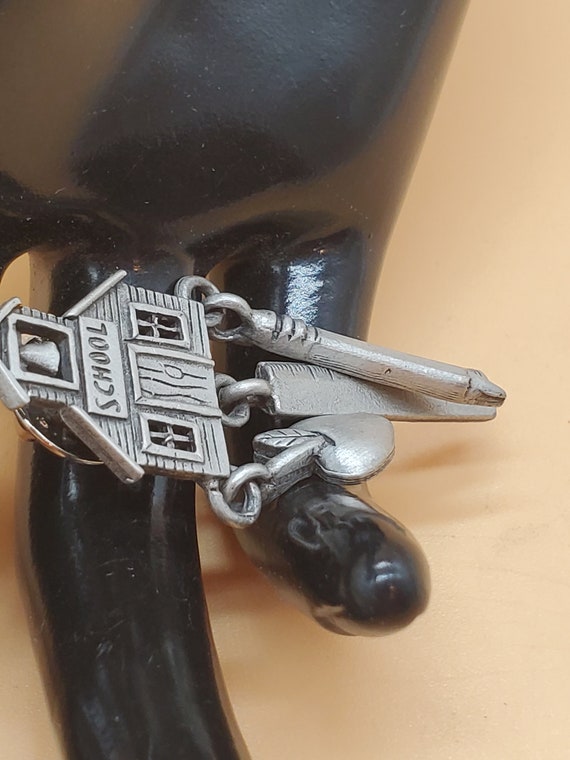 Vintage JJ pewter tone school house pin with scho… - image 5