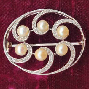 AMAZING 1930's Authentic Cartier Paris Art Deco Platinum brooch with Diamonds and pearls