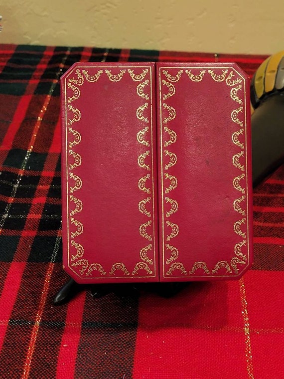 Vintage Must De Cartier red watch box, EMPTY BOX