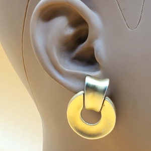 Vintage gold tone door knocker clip on earrings