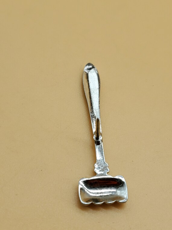 vintage small silver tone judge gavel pin - image 8