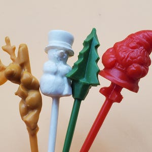 vintage MCM plastic Christmas Hors d&#39;oeuvres sticks, set of 15