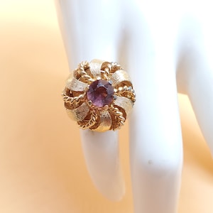 vintage Vendome style gold tone swirl top purple stone adjustable cocktail ring