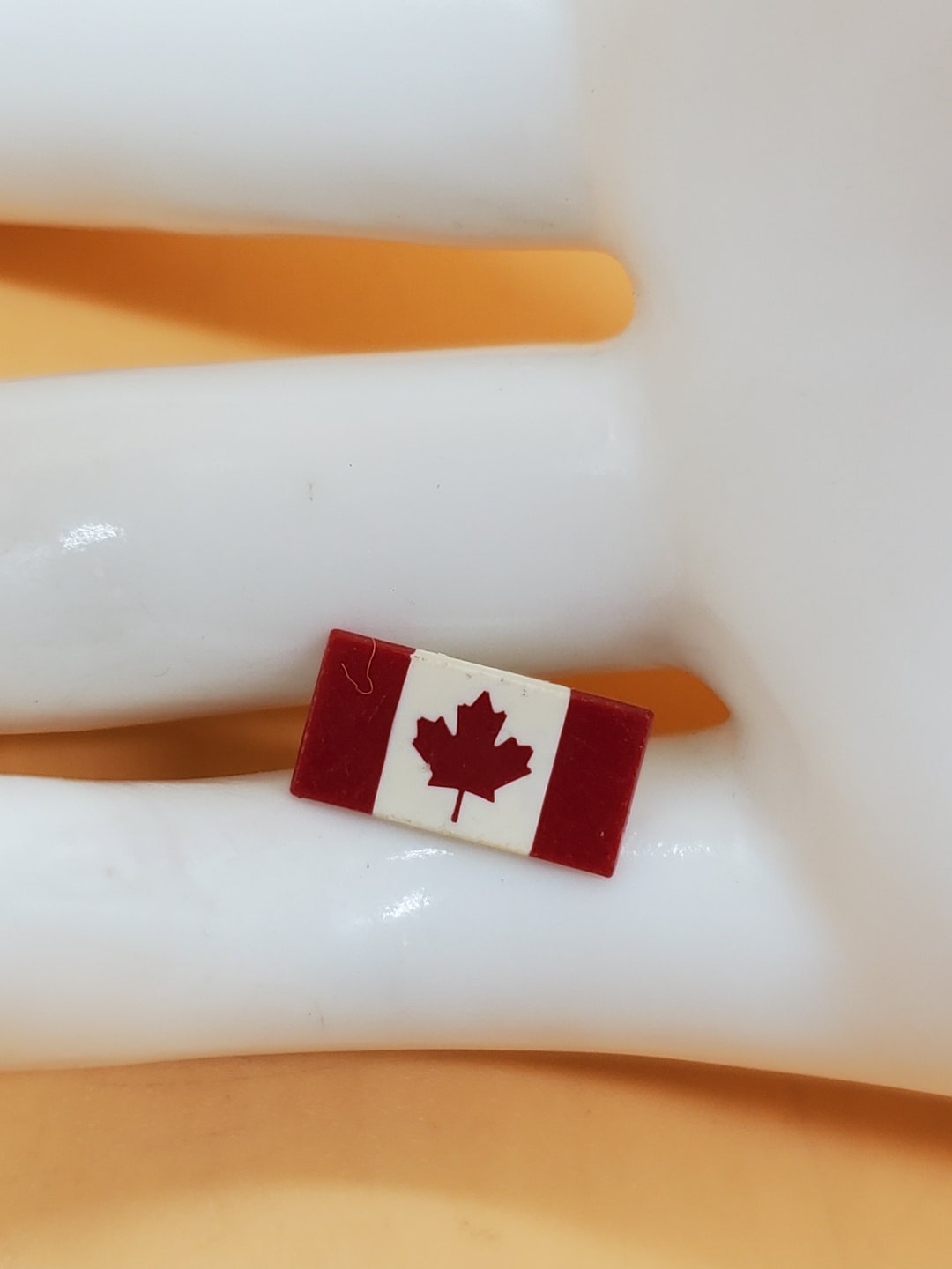 Small Canadian Flag Pin, Set of 2 - Etsy