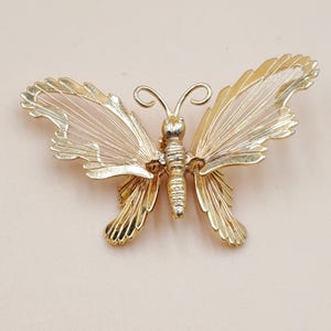 ヴィンテージ ネイピア ゴールドトーン ワイヤーラップ ウィング バタフライ ブローチ