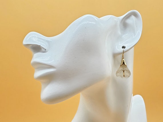 vintage 14k clear Jade flower earrings - image 3