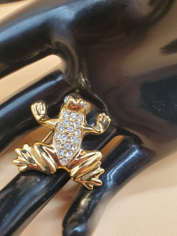 vintage gold tone clear rhinestone frog pin brooch