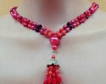 Vintage Red glass beaded faux baroque pearl double strand necklace with chandelier pendant center