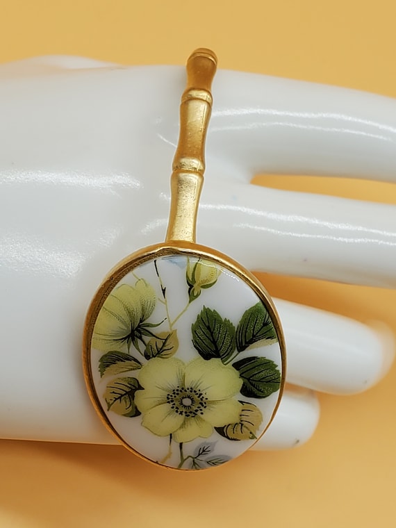 Vintage David Aubrey Porcelain flower bangle brac… - image 2