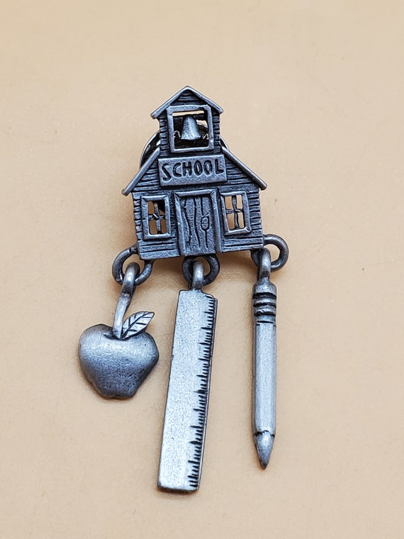 Vintage JJ pewter tone school house pin with scho… - image 8
