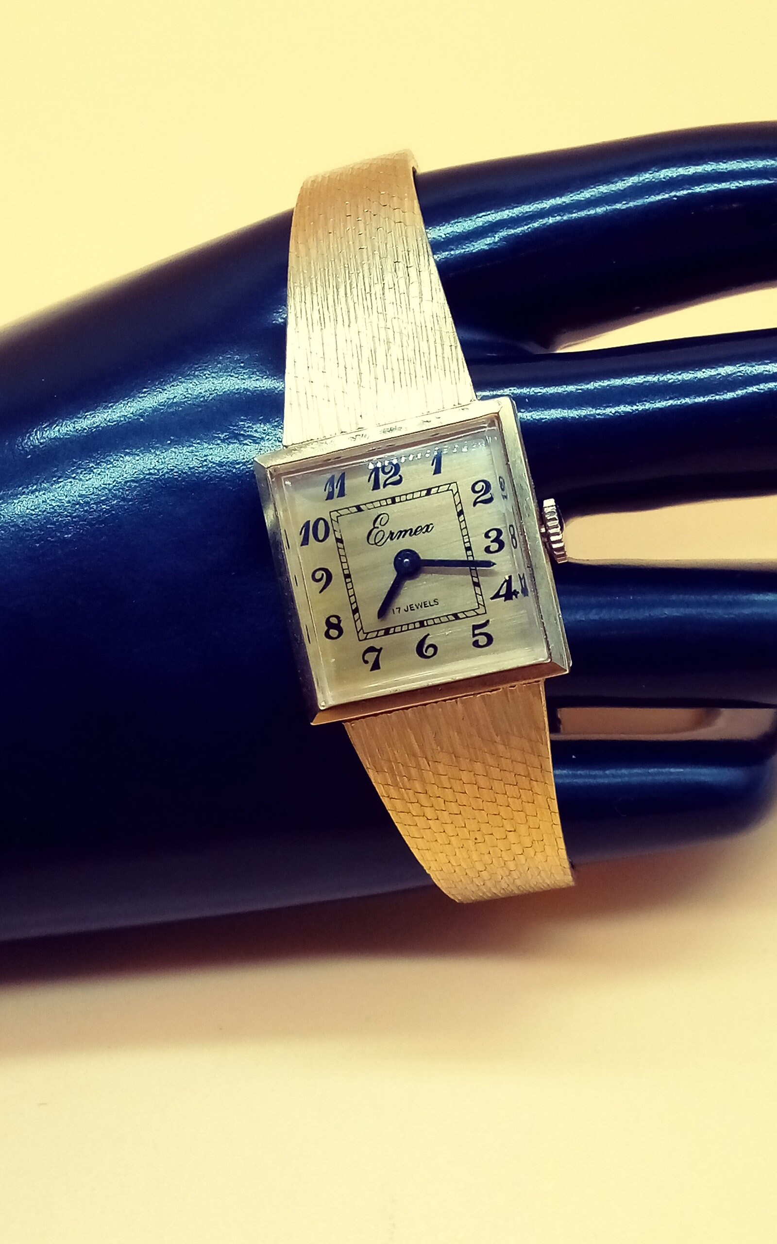 Emerald アンティーク 手巻き時計 18K ゴールド 17 JEWELS Vintage Ermex 17 Jewel Windup Gold Tone Watch - Etsy