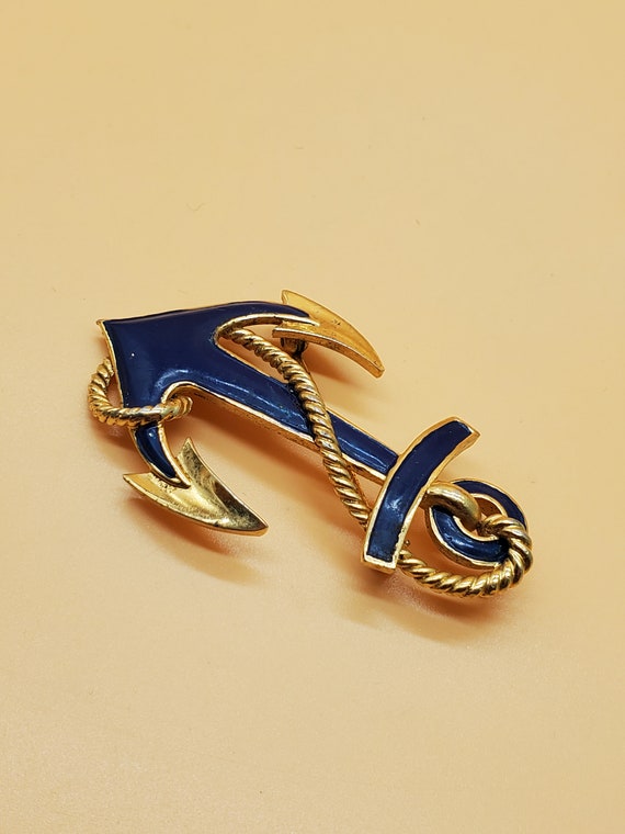 vintage Crown Trifari blue enamel anchor brooch - image 6