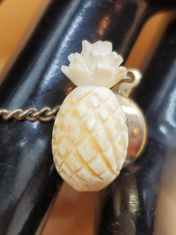 Vintage small carved pineapple pin