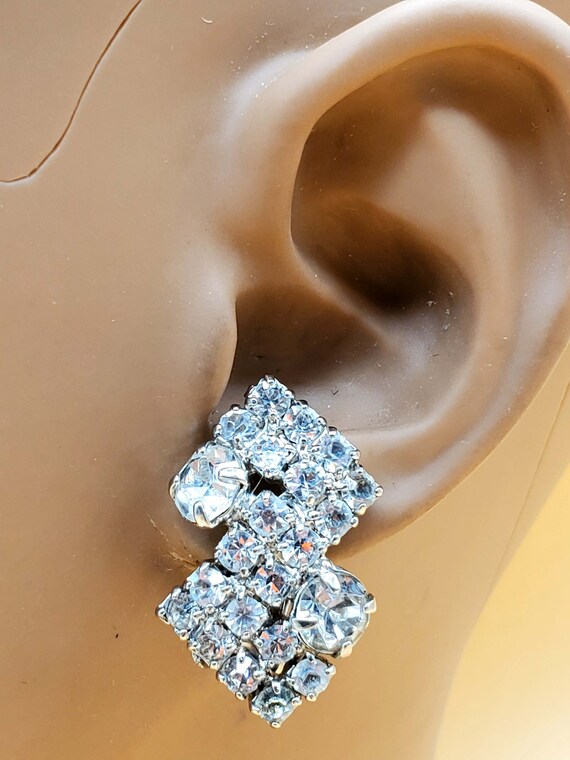 Vintage prong set clear rhinestone clip on earrin… - image 2