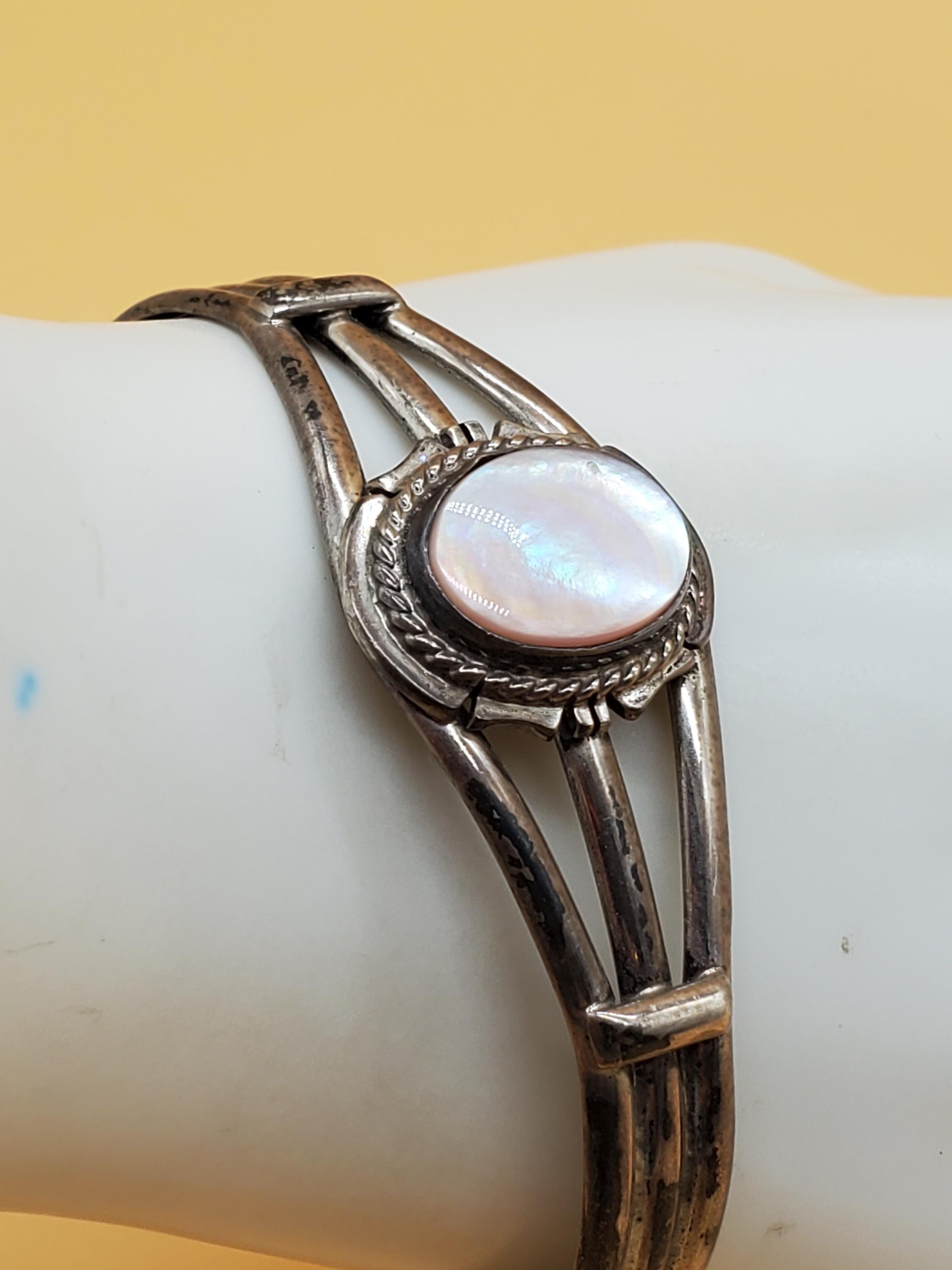 Kathy Yazzie - Etsy