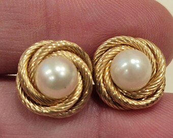 Vintage 14k yellow gold love knot earrings with 6.5mm pearl centers