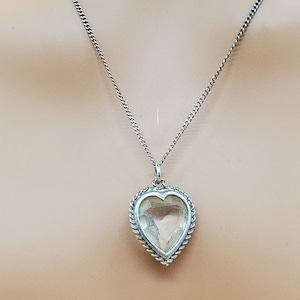 Vintage sterling silver clear hlass heart pendant necklace