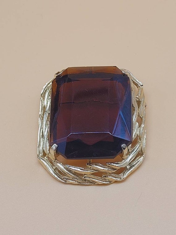 Vintage brown amber glass brooch