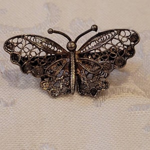 Vintage 800 silver Filigree butterfly pin brooch