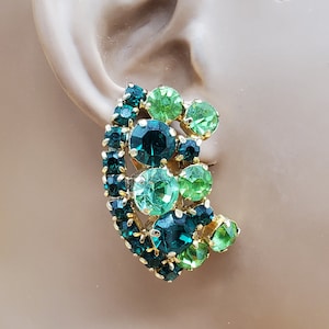 Vintage green crystal rhinestone curved high end clip on earrings