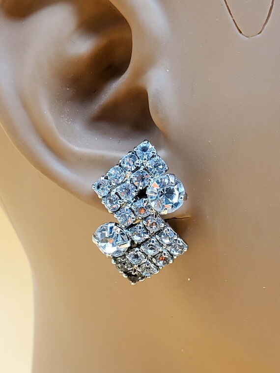 Vintage prong set clear rhinestone clip on earrin… - image 1