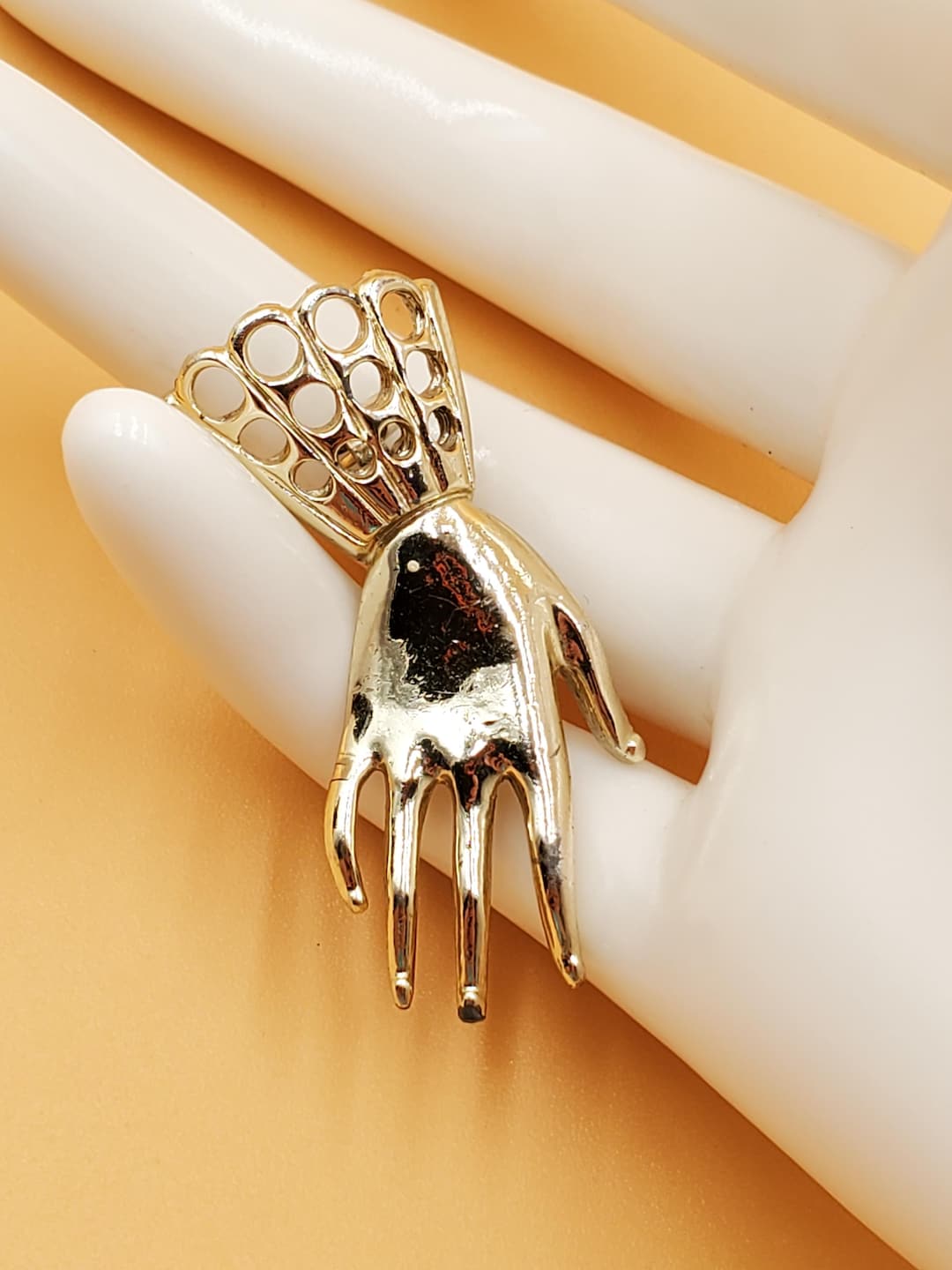 Vintage Victorian Style Gold Tone Gloved Hand Brooch - Etsy
