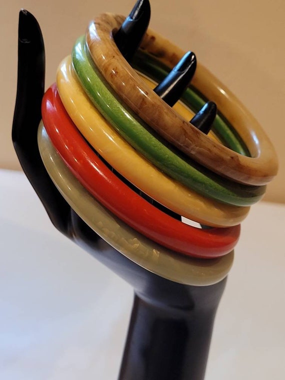 Vintage colorful bakelite bangles, set of 5