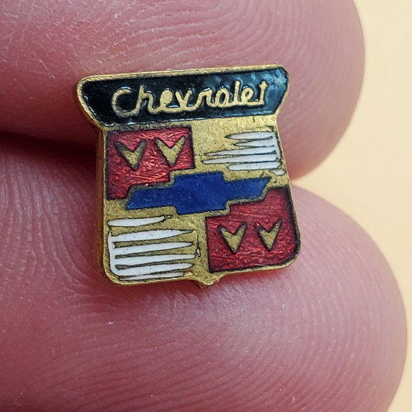 vintage Chevrolet enamel tie tack pin