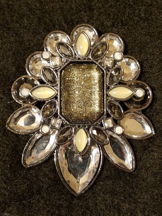 Large Chunky Chico's statement brooch pendant - image 1