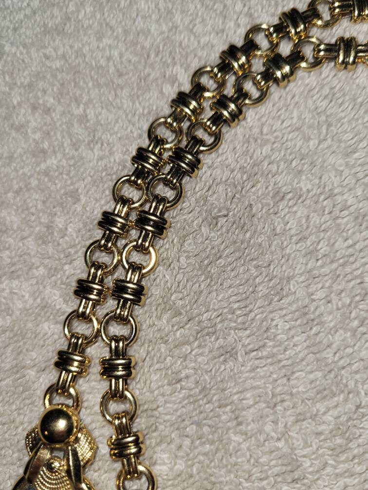 Collier Vintage En Métal Doré Studio M Due Bijoux - Pendentif - Occasion En Bon état