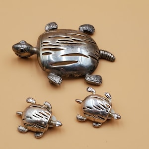 vintage large silver tone turtle brooch with matching clip on earrings set