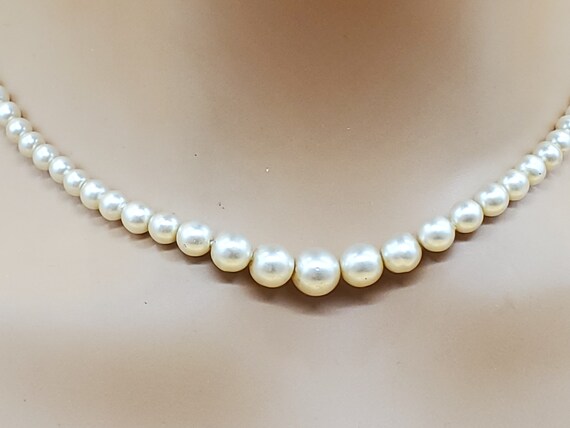 Vintage dainty faux pearl necklace with silver cl… - image 5