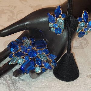Vintage Made in Austria Austrian crystal rhinestone brooch with matching earrings