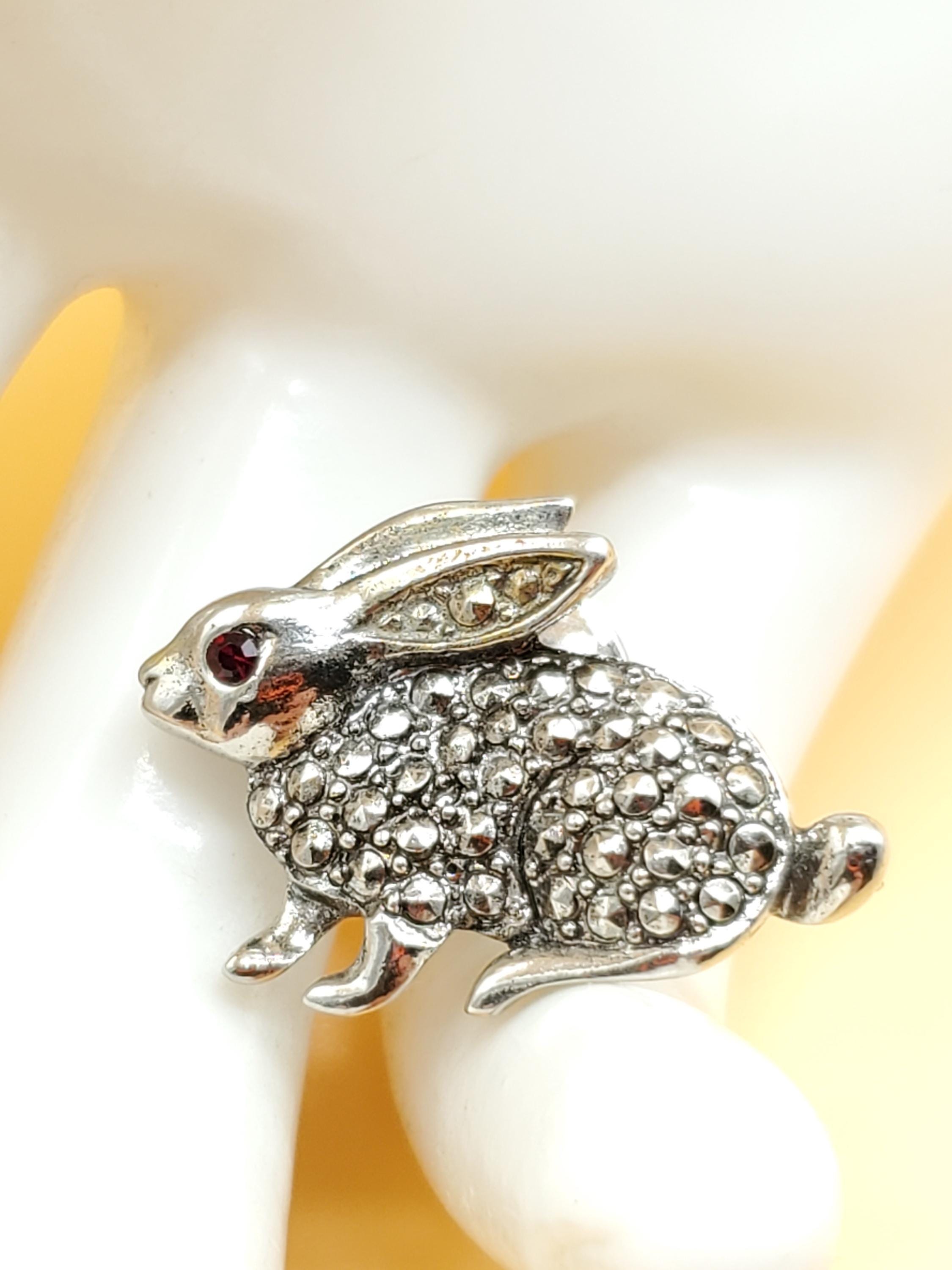 Avon Bunny Necklace - Etsy
