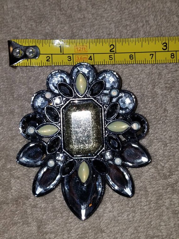 Large Chunky Chico's statement brooch pendant - image 4