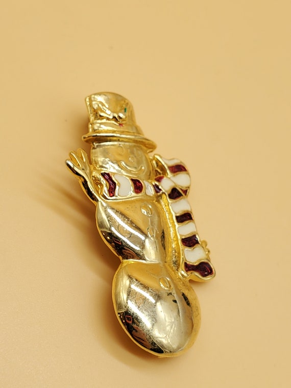 Vintage AAi gold tone snowman brooch - image 4