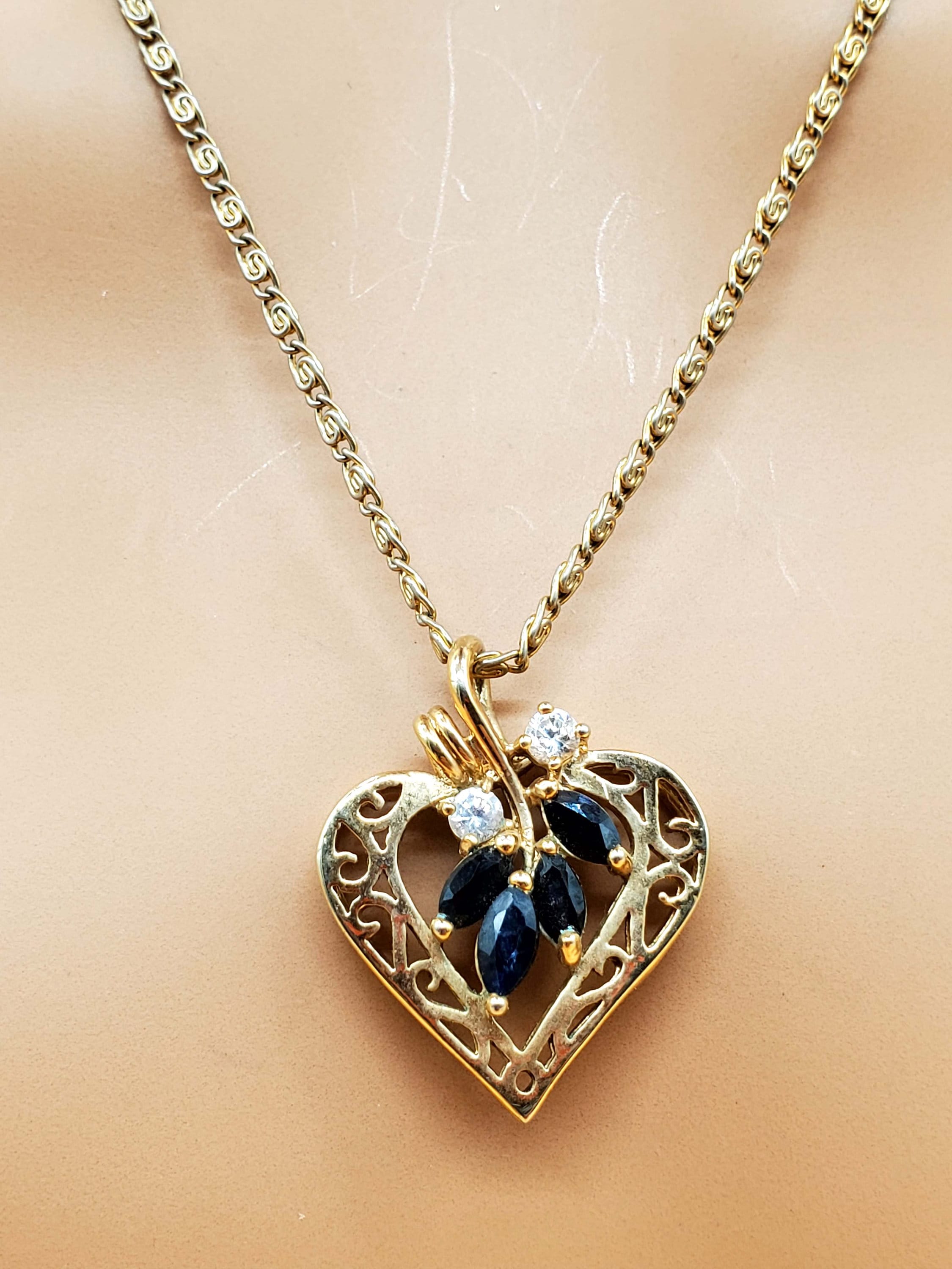 Vintage gold plated sapphire CZ heart pendant necklace
