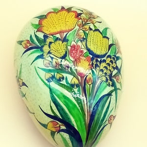 Vintage floral painted lacquer egg box