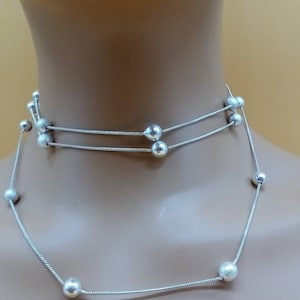 Vintage Daisy Fuentes XXL silver tone chain necklace with silver tone beads