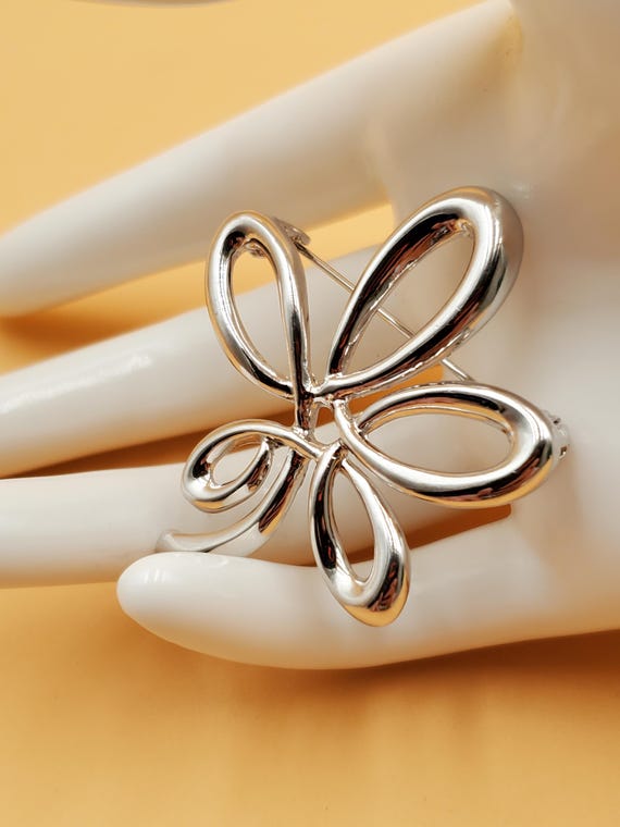 vintage silver tone open loop flower leaf brooch - image 6