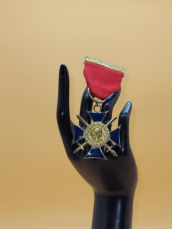 Vintage B&W Butler and Wilson enamel medallion ri… - image 10