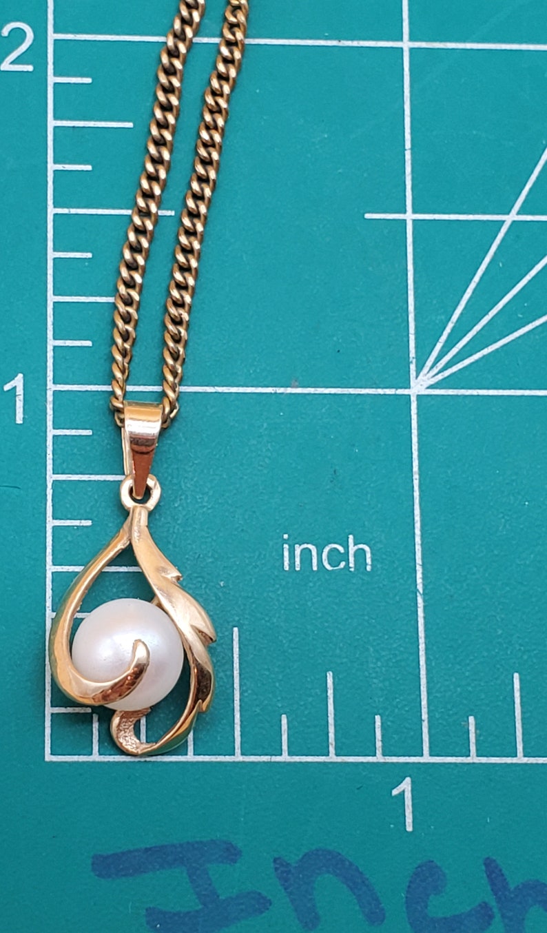 14k yellow gold cultured pearl pendant on 12kgf chain necklace image 10