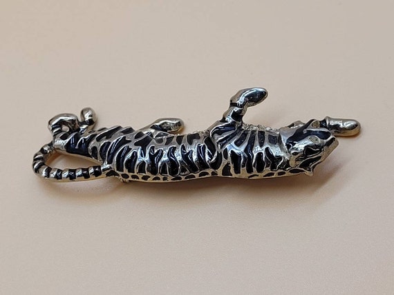 Vintage signed CRAFT  enamel rhinestone tiger bro… - image 8