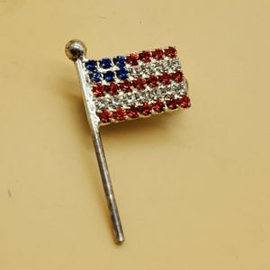 Vintage small rhinestone USA flag pin brooch