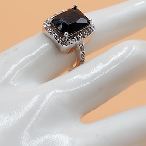 vintage Premier Design silver tone large dark stone cocktail ring