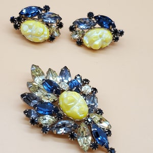 Vintage Hattie Carnegie brooch with matching earrings set